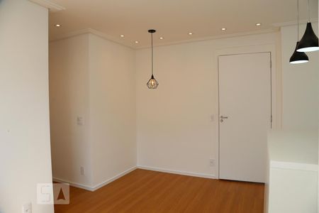 Sala de apartamento para alugar com 2 quartos, 40m² em Parque Reboucas, São Paulo