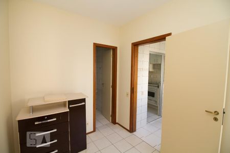 Apartamento para alugar com 145m², 3 quartos e 1 vaga Apartamento para alugar com 145m², 3 quartos e 1 vagaQuarto de Serviço