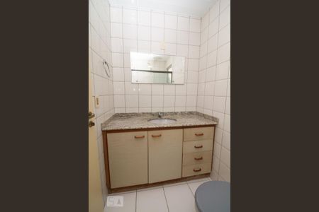 Apartamento para alugar com 145m², 3 quartos e 1 vaga Apartamento para alugar com 145m², 3 quartos e 1 vagaBanheiro Social