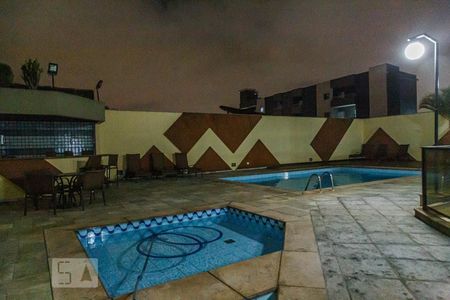 Apartamento à venda com 115m², 3 quartos e 2 vagasPiscina