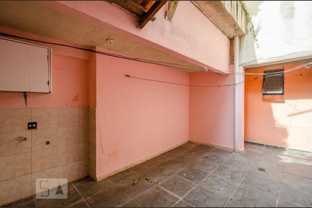 Casa para alugar com 100m², 2 quartos e sem vagaÁrea de Serviço