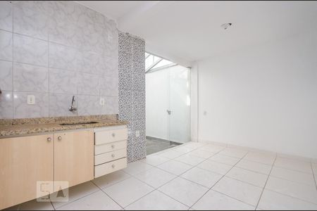 Casa para alugar com 100m², 2 quartos e sem vagaCozinha