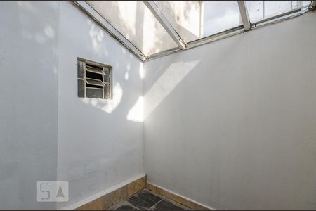 Casa para alugar com 100m², 2 quartos e sem vagasolário 