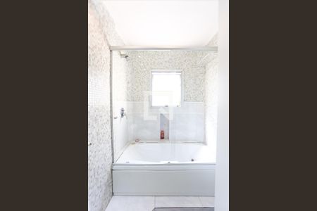 Apartamento à venda com 97m², 3 quartos e 2 vagasBanheiro da Suíte