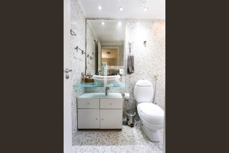 Apartamento à venda com 97m², 3 quartos e 2 vagasBanheiro da Suíte