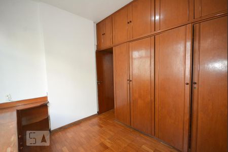 Apartamento para alugar com 160m², 3 quartos e 1 vaga Apartamento para alugar com 160m², 3 quartos e 1 vagaQuarto 2