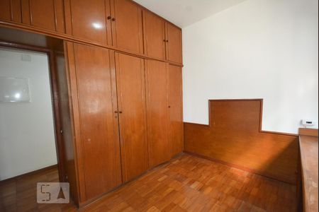 Apartamento para alugar com 160m², 3 quartos e 1 vaga Apartamento para alugar com 160m², 3 quartos e 1 vagaQuarto 2 - Armários