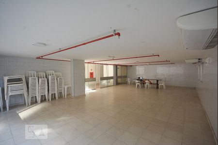 Apartamento para alugar com 160m², 3 quartos e 1 vaga Apartamento para alugar com 160m², 3 quartos e 1 vagaÁrea comum - Salão de festas