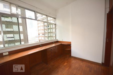 Apartamento para alugar com 160m², 3 quartos e 1 vaga Apartamento para alugar com 160m², 3 quartos e 1 vagaQuarto 2