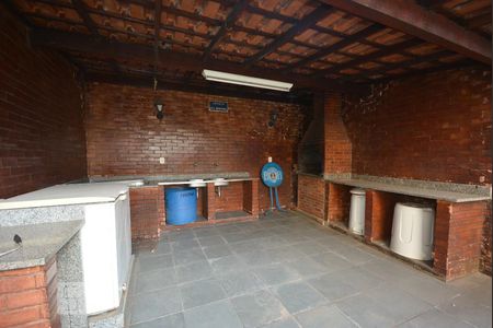 Apartamento para alugar com 160m², 3 quartos e 1 vaga Apartamento para alugar com 160m², 3 quartos e 1 vagaÁrea comum - Churrasqueira
