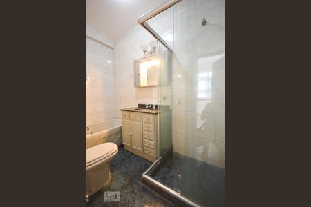 Apartamento para alugar com 160m², 3 quartos e 1 vaga Apartamento para alugar com 160m², 3 quartos e 1 vagaBanheiro Social 2