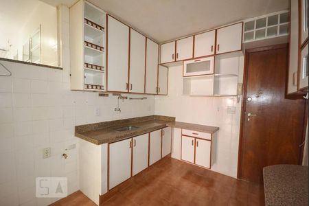 Apartamento para alugar com 160m², 3 quartos e 1 vaga Apartamento para alugar com 160m², 3 quartos e 1 vagaCozinha