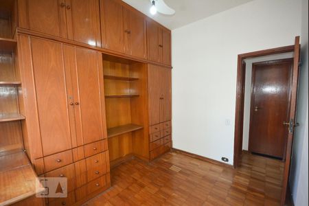 Apartamento para alugar com 160m², 3 quartos e 1 vaga Apartamento para alugar com 160m², 3 quartos e 1 vagaQuarto 3