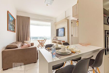 Sala de apartamento para alugar com 2 quartos, 62m² em Caminho das Árvores, Salvador