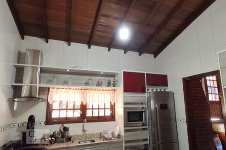 Casa à venda com 350m², 4 quartos e 1 vagaCozinha