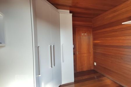 Casa à venda com 350m², 4 quartos e 1 vaga Casa à venda com 350m², 4 quartos e 1 vagaQuarto 4