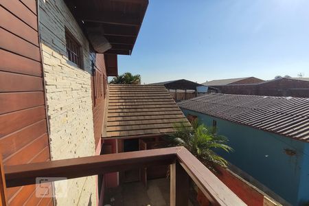 Casa à venda com 350m², 4 quartos e 1 vaga Casa à venda com 350m², 4 quartos e 1 vagaSacada Quarto 3 Suíte