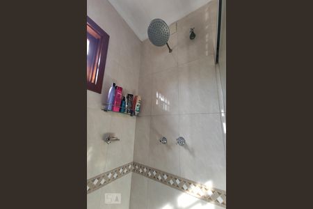 Casa à venda com 350m², 4 quartos e 1 vagaBanheiro