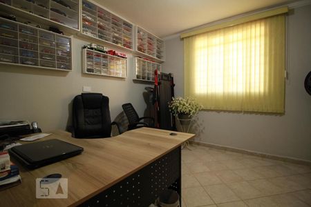 Casa à venda com 300m², 4 quartos e 6 vagasQuarto