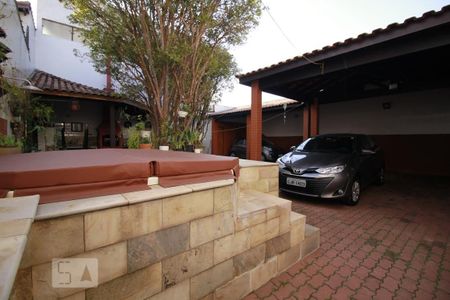 Casa à venda com 300m², 4 quartos e 6 vagasÁrea Externa