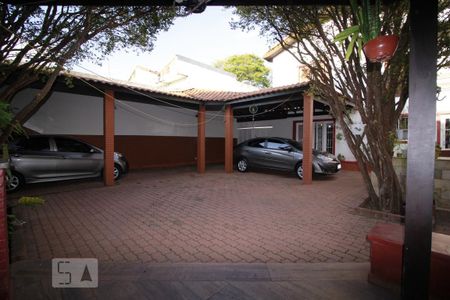Casa à venda com 300m², 4 quartos e 6 vagasÁrea Externa