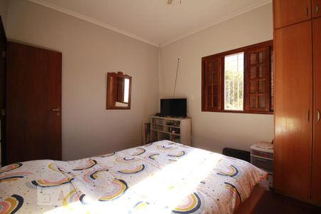 Casa à venda com 300m², 4 quartos e 6 vagasQuarto