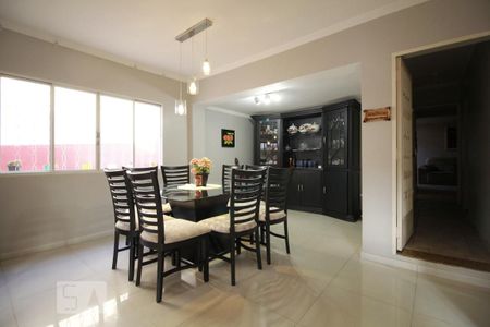 Casa à venda com 300m², 4 quartos e 6 vagasCopa