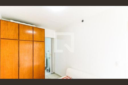 Casa à venda com 160m², 3 quartos e 2 vagas Casa à venda com 160m², 3 quartos e 2 vagasRouparia