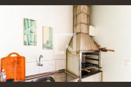 Casa à venda com 160m², 3 quartos e 2 vagas Casa à venda com 160m², 3 quartos e 2 vagasChurrasqueira