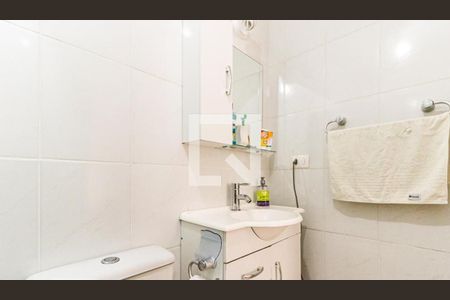 Casa à venda com 160m², 3 quartos e 2 vagas Casa à venda com 160m², 3 quartos e 2 vagasBanheiro de serviço