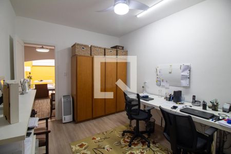 Casa à venda com 160m², 3 quartos e 2 vagas Casa à venda com 160m², 3 quartos e 2 vagasQuarto 1