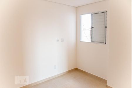 Quarto 1 de apartamento para alugar com 2 quartos, 40m² em Itaquera, São Paulo