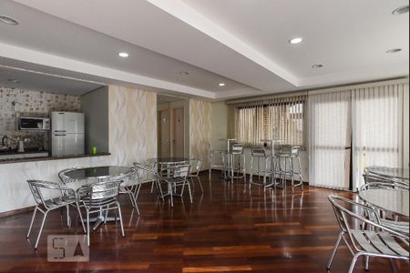 Apartamento para alugar com 75m², 2 quartos e 2 vagas Apartamento para alugar com 75m², 2 quartos e 2 vagasÁrea comum - Salão de festas