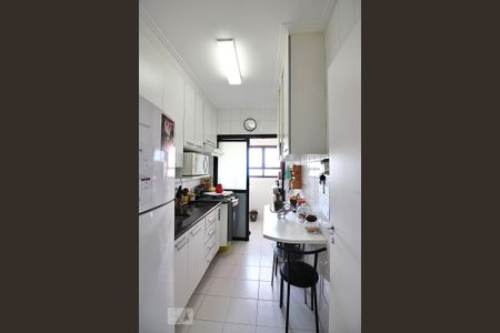 Apartamento para alugar com 75m², 2 quartos e 2 vagasCozinha