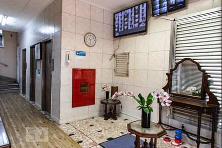 Apartamento à venda com 38m², 1 quarto e sem vaga Apartamento à venda com 38m², 1 quarto e sem vagaHall de entrada