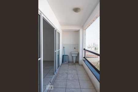 Studio à venda com 39m², 1 quarto e 1 vaga Studio à venda com 39m², 1 quarto e 1 vagaVaranda