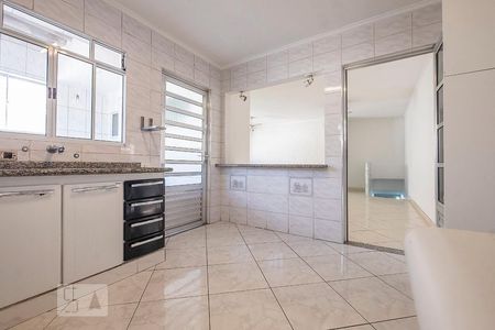 Casa à venda com 90m², 2 quartos e 1 vaga Casa à venda com 90m², 2 quartos e 1 vagaCozinha