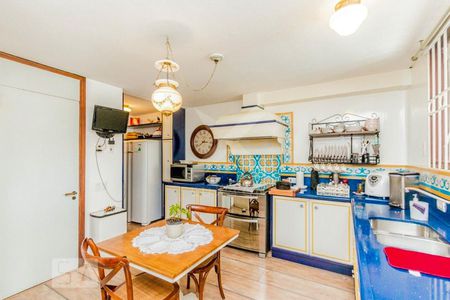 Casa à venda com 650m², 6 quartos e 5 vagasCozinha 1