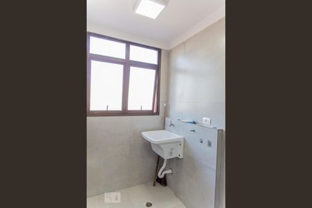 Apartamento à venda com 101m², 3 quartos e 2 vagas Apartamento à venda com 101m², 3 quartos e 2 vagasÁrea de Serviço