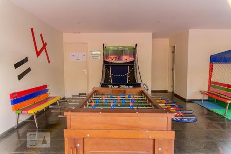 Apartamento à venda com 101m², 3 quartos e 2 vagas Apartamento à venda com 101m², 3 quartos e 2 vagasSalão de jogos