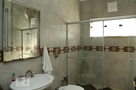 Casa para alugar com 252m², 4 quartos e 1 vagaBanheiro