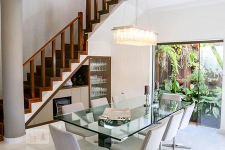 Casa à venda com 540m², 4 quartos e 5 vagasCopa