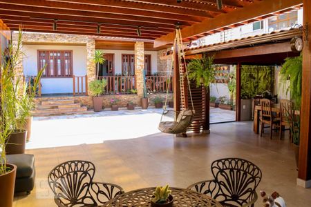 Casa à venda com 540m², 4 quartos e 5 vagasÁrea Gourmet