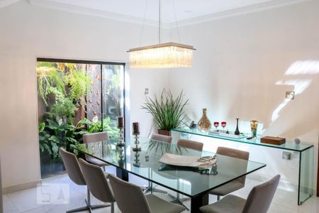 Casa à venda com 540m², 4 quartos e 5 vagasCopa