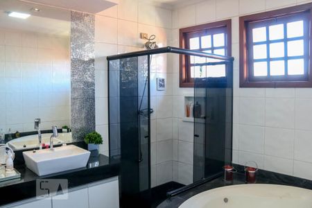 Casa à venda com 540m², 4 quartos e 5 vagasBanheiro da Suíte