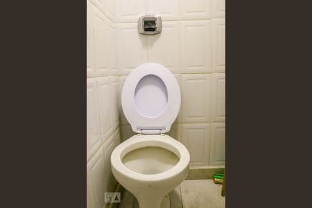 Casa à venda com 540m², 4 quartos e 5 vagasBanheiro de Serviço