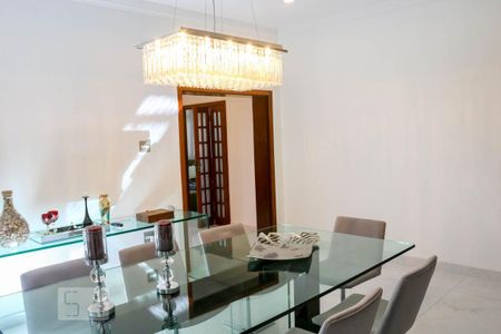 Casa à venda com 540m², 4 quartos e 5 vagasCopa