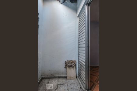 Corredor de casa à venda com 3 quartos, 160m² em Vila Romero, São Paulo