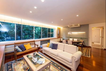 Apartamento para alugar com 150m², 3 quartos e 1 vaga Apartamento para alugar com 150m², 3 quartos e 1 vagaSala