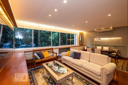 Apartamento para alugar com 150m², 3 quartos e 1 vaga Apartamento para alugar com 150m², 3 quartos e 1 vagaSala